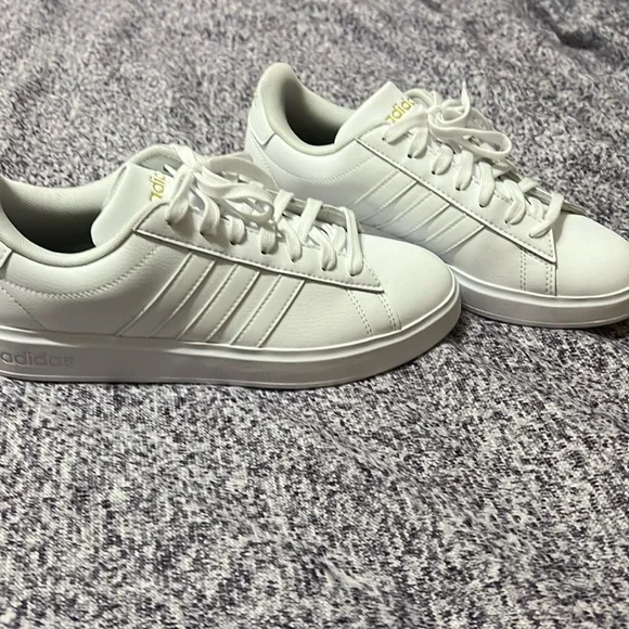 White Adidas Shoes - Picture 1 of 4